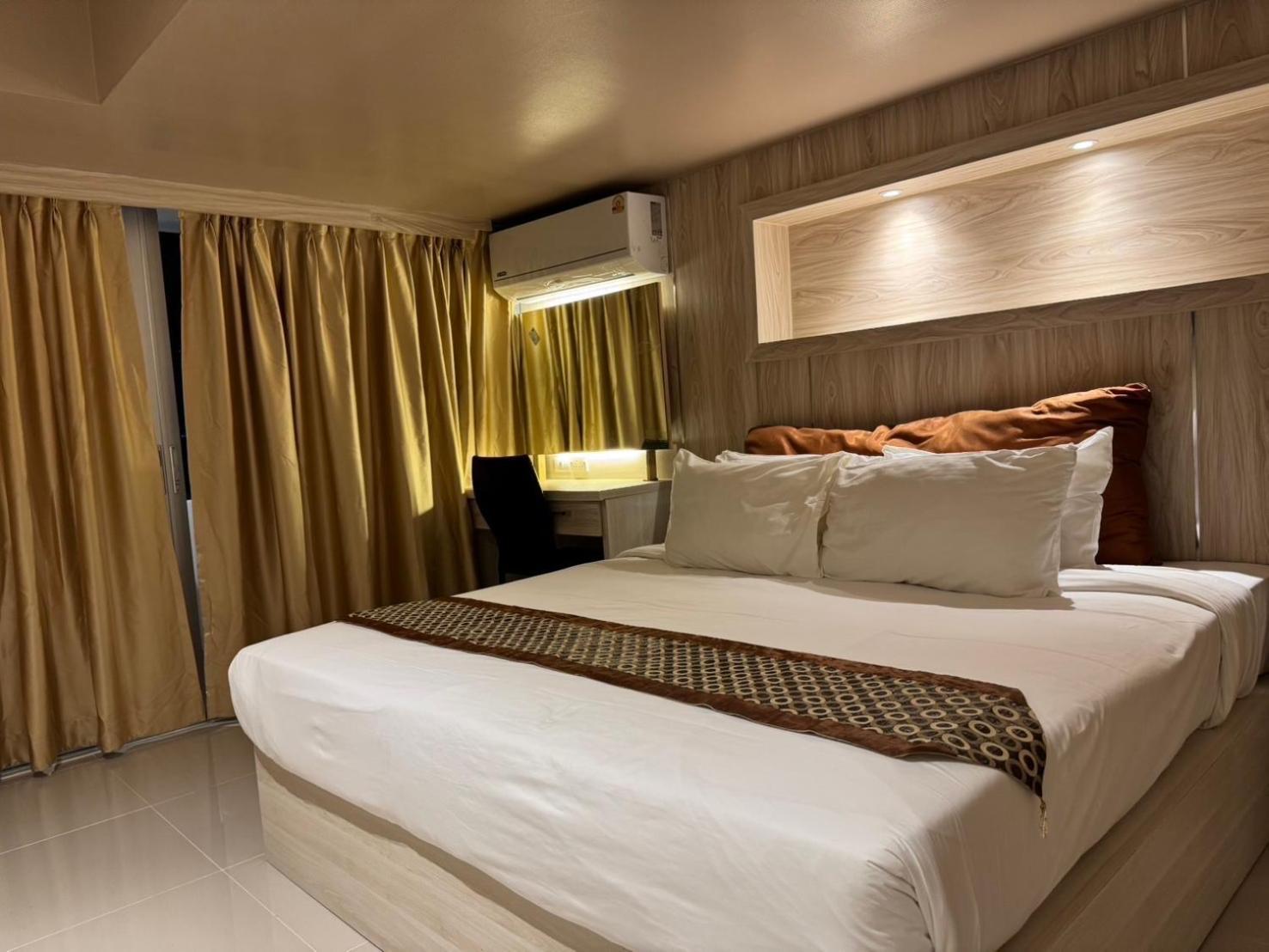 Condo Minium Patong Phuket Exterior photo