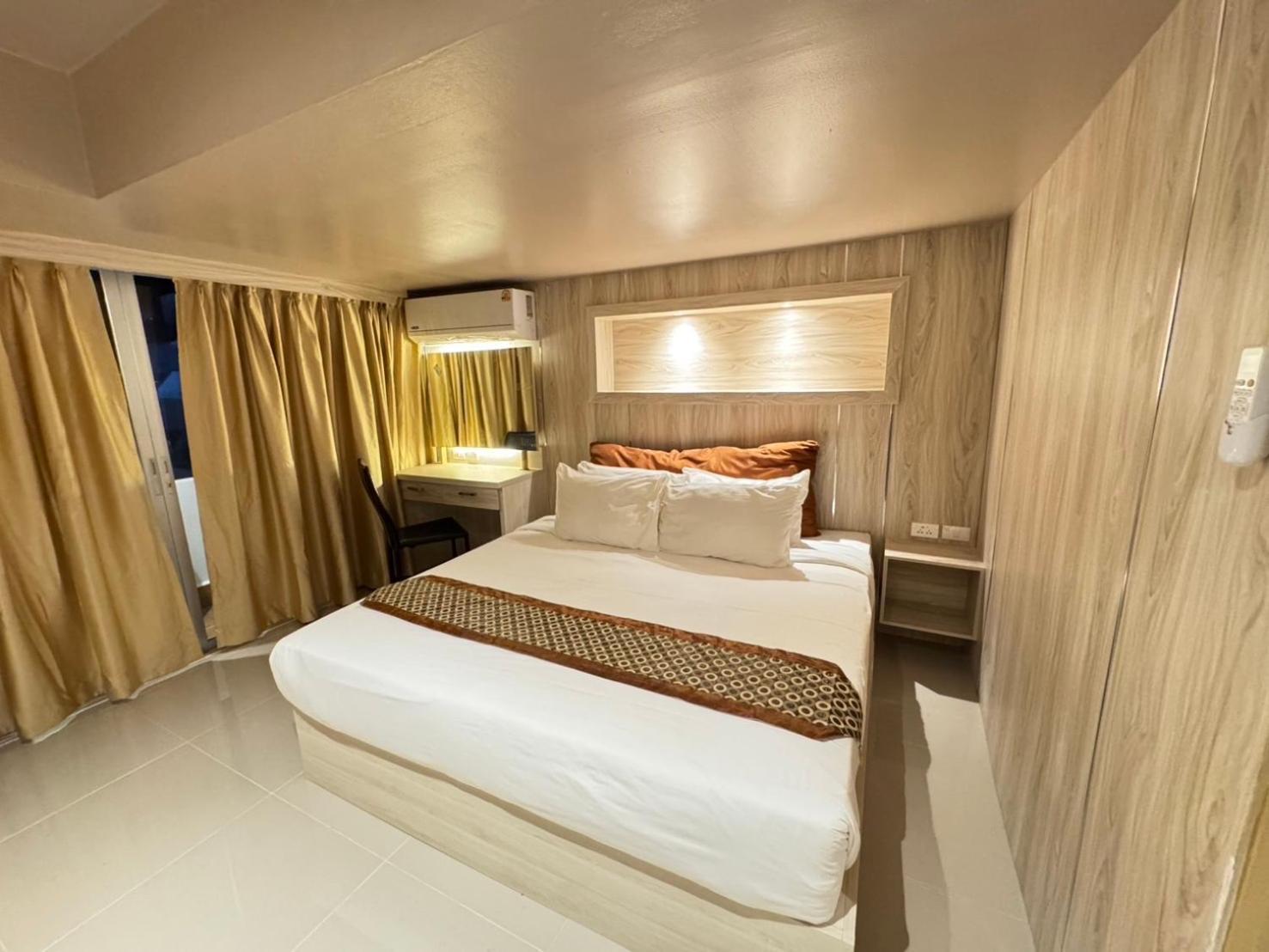 Condo Minium Patong Phuket Exterior photo